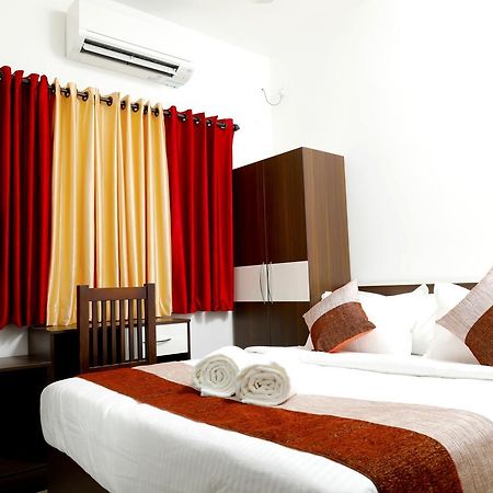 Puthens Clifton Inn Kottayam Exterior photo