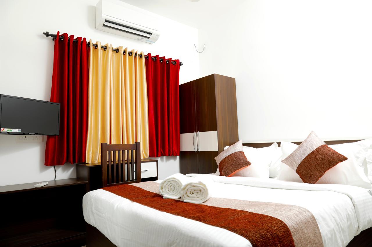Puthens Clifton Inn Kottayam Exterior photo