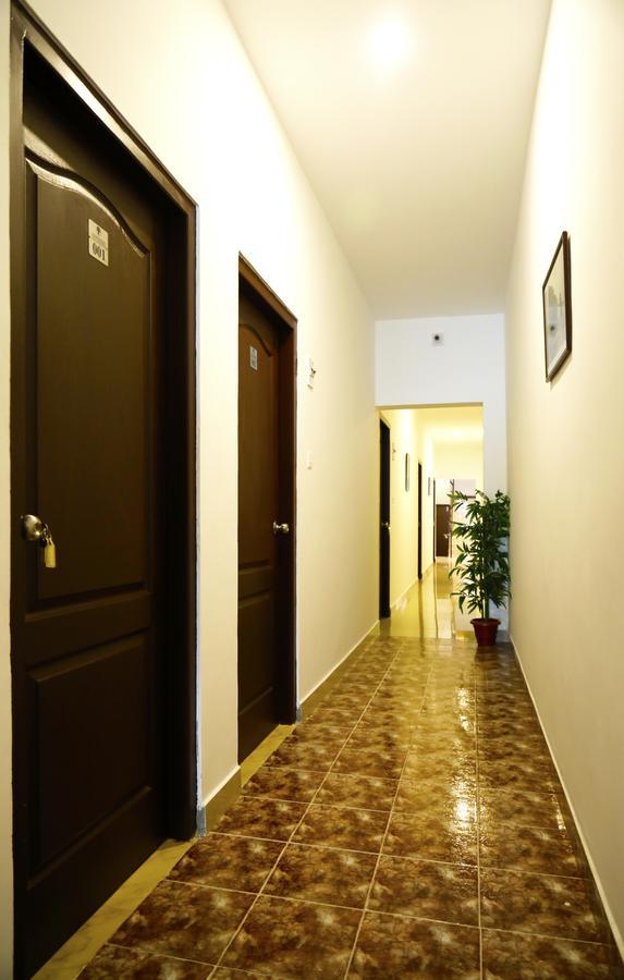 Puthens Clifton Inn Kottayam Exterior photo